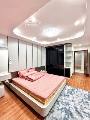 căn nhà đẹp trên quận đống đa , dt 43m2, 6 tầng , thang máy giá 8,9 tỷ