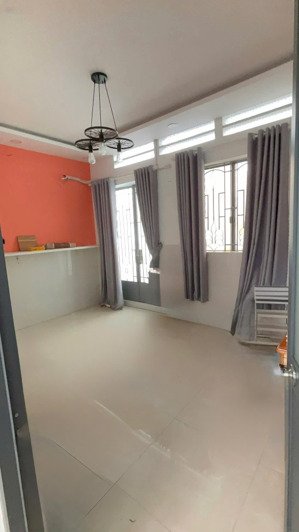 chính chủ cho thuê nhà nguyên căn 1 trệt 3 lầu ngay chợ thạch đà 3pn 3wc ở ngay