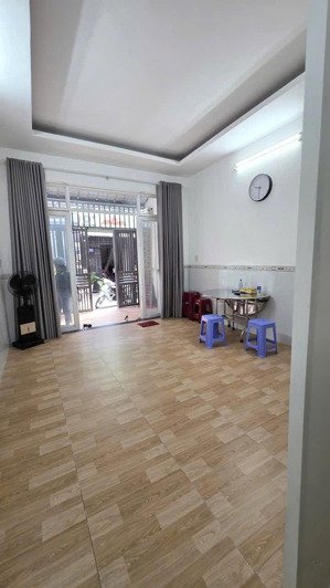 nhà đẹp 2 tầng - hẻm 6m xe hơi né xe tải- 1/ đ. số 5 gần kênh tham lương- 48m2 - 4x12- chỉ 4 tỷ 760