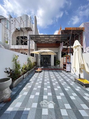 nhà cấp 4 mặt tiền nhựa thông sát tp mới bình dương chỉ 2tỷxx