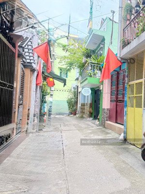 bán nhà quận 3 khu vip cách mạng tháng 8 gần ga metro 5 tầng hđ 40tr/th