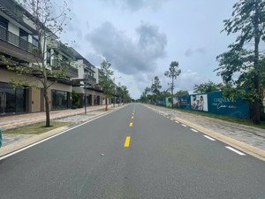 shophouse mặt tiền 4 block căn hộ waterpoint, giá 6,2 tỷ thuận tiện khai thác kinh doanh