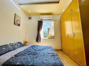 căn hộ studio cửa sổ lớn máy giặt riêng sát ga metro văn thánh ở nguyễn hữu cảnh bình thạnh