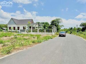 KẸT TIỀN BÁN 250M2 ĐẤT THỔ CƯ SỔ RIÊNG SÁT CHỢ, TRƯỜNG HỌC DÂN CƯ Ở ĐÔNG NGAY KCN. GIÁ 275TR