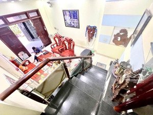 nhà đẹp 3 tầng nguyễn văn tăng gần vinhomes quận 9 hẻm xe tải, diện tích lớn hiếm