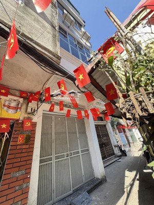 tt đống đa - văn chương - 40m2 x 5 tầng - mt 3,1m - lô góc - ngõ thông, trước nhà 2,5 m - 6,95 tỷ