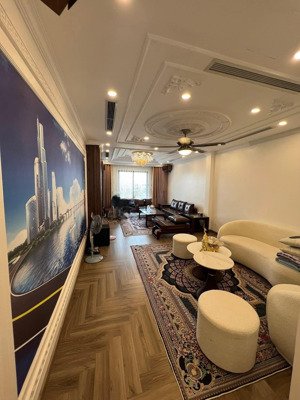 siêu phẩm mặt phố ngô gia tự. 91m. 7tầng. thang máy xịn. gara ôtô đỗ 2xe. giá 29tỷ