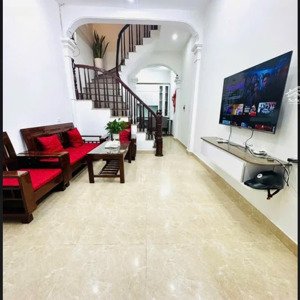 bán nhà đẹp yên nghĩa, hà đông,40m2*5 tầng, giá chỉ 7.3 tỷ, ô tô , kinh doanh.