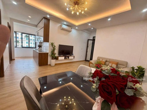 chung cư quân đội pkkq phố bùi xương trạch 80 m 2 tầng đẹp sổ đỏ thanh xuân 2 ngủ lô góc dân trí .