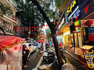 bán gấp nhà phường ngọc khánh giảng võ ba đình 50m 5 tầng vỉa hè oto tránh nhỉnh 19 tỷ kinh doanh