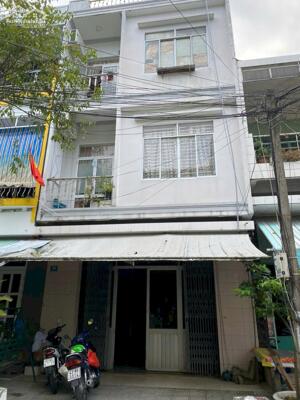 Chính chủ cho thuê căn hộ 3 tầng gồm 5 căn hộ hiện còn 1 căn hộ diện tích 25m2