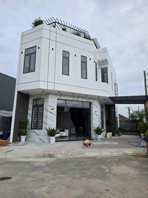 bán nhà góc 2 mặt tiền, kdc phú hồng thịnh 8 gần đường đt743, p.bình chuẩn, tp.thuận an