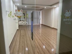 cho thuê văn phòng mễ trì 40m2, giá chỉ 8 triệu/tháng, ô tô đỗ cửa