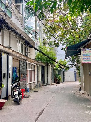 bán nhà hxh thành thái 8m p14 q10| dt 10 x 11m - 2 tầng tiện xây mới| giá 20.5 tỷ tl