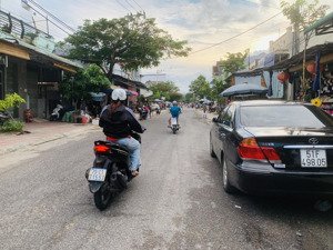 chủ đất cần bán gấp: đường rộng 13m - khai thác dòng tiền ngay - bên cạnh chợ cư xá - cam lộc