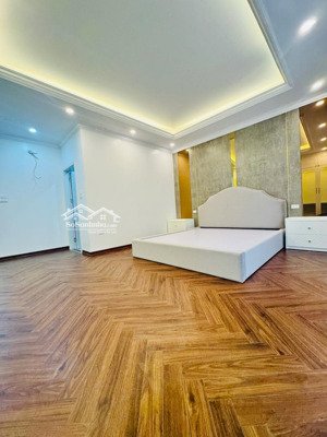 nhà đẹp tam trinh 20m ra mặt phố 2 ô tô tránh kinh doanh thang máy 7 tầng, mặt tiền 6m