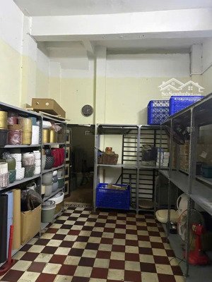 bán nhà mặt tiền bùi thị xuân - 2 tầng - vị trí vàng gần chợ bến thành - 29 tỷ