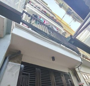 chính chủ bán nhà xuân thuỷ cầu giấy 40m, 5 tầng, mt 4m