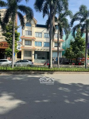 cho thuê nhà văn phòng nguyên 1 hầm, 5 lầu-giá 300 triệu mt nguyễn thị thập khu him lam, tân hưng.