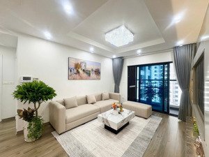 giá tốt! chính chủ bán ch 104m, 3n2vs, full nội thất, sổ đỏ chỉ hơn 8 tỷ