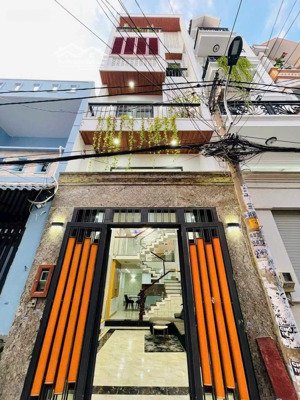 kẹt tiền bán nhà đường bông sao, quận 8 63m2 2tỷ8 shr chính chủ, đang cho thuê 14 triệu/tháng