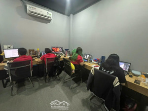 bán gấp nhà 2mt nơ trang long p11, bt 4.6x24m, cn 115.8m2 5 tầng, đang làm vp hdt 40tr/th giá 14 tỷ