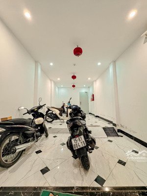 nguyễn trãi 52m2 x 5 tầng 11p. dòng tiền ổn định. giá chỉ 11 tỷ