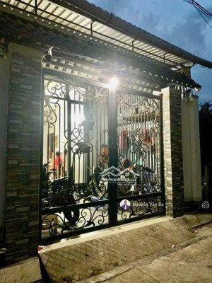 bán nhà giá rẻ hẻm xe hơi 826 c long hậu, giá từ 1,5 tỷ, kế sg village, sổ hồng riêng, sang tên