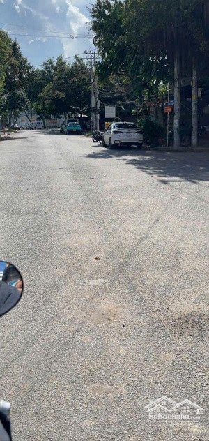 bán nhà hxt - 40m2 - ttn ra phan văn hớn - giá chỉ 5,2tỷ