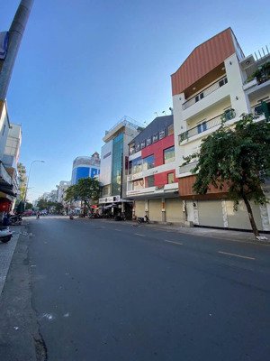 mặt tiền 579 - 581 nguyễn đình chiểu, p2, q3 cn 52m2 4 tầng, giá 36 tỷ