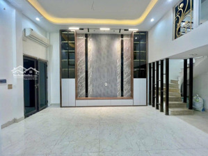 hơn 8,8 tỷ đường 19/5 hà đông 35m 4t mt 4m, 10m ra ô tô lh: phương: xem trực tiếp.