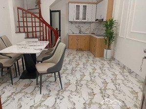 bán nhà 5 tầng mới xây phường long biên, 32m, mt 3,6m, 3pn, giá hơn 5 tỷ hiếm trong khu vực