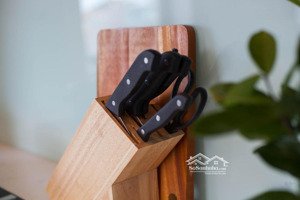 bán toà căn hộ khách sạn đang cho nhật thuê tại phố linh lang, ba đình, hà nội.