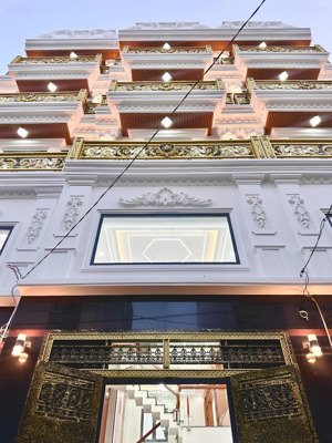 nhà đúc 5 tầng, ngay aeon bờ bao tân thắng - đường xe hơi, dt: 4x15, chỉ 6,x ty + vị trí: khúc a