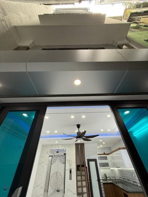 tuyệt tác! xã đàn 6 tầng xây mới, thang máy, gần phố rộng thoáng dt 42m2 *6t