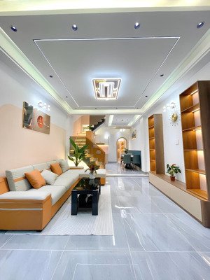 đường xe hơi 6m thông - dt: 4x14 (56m2) - nhà đúc 2tầng,3pn, cạnh aeon hương lộ 3 -- chỉ 5,x ty