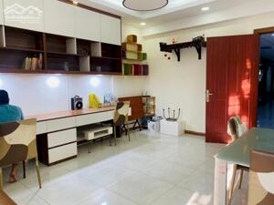 Bán chung cư Sài Gòn Town Quận Tân Phú diện tích 80m 3PN Căn góc giá 2,4 Tỷ