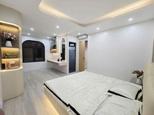 bán nhà đống đa 32m*5t 4 ngủ full nội thất về ở ngay - lô góc - 20m ô tô tránh - gần hồ