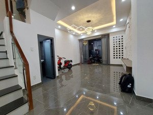 hoà bình - 4,5x15 - nhà 4 tầng btct - gần đầm sen - chính chủ gửi