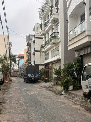 bán nhà tân bình, hẻm xe tải, 5.2x20m. phạm văn bạch. cho thuê 240tr/ năm