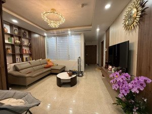 giá tốt nhất toà! bán căn 3n 96m tầng cao view thoáng chủ nhà thiện chí bán tại golden park