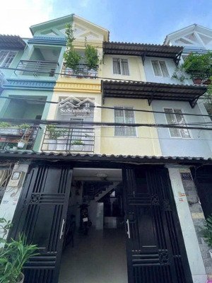 bán nhà hxh nhỉnh 4 tỷ, 3 tầng, 4x20m, cn 45m2 gần huỳnh tấn phát, q7