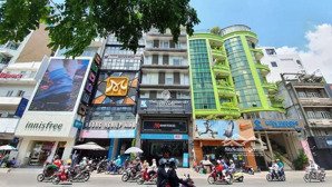 bán nhà mặt tiền sư vạn hạnh - ngay vạn hạnh mall . quận 10 .dt: 4,5mx17m . gía chỉ 35.5 tỷ