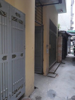 chính chủ cho thuê phòng trọ tầng 1 biệt tại nguyễn ngọc vũ