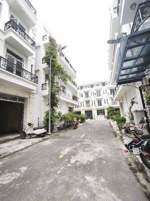 bán nhà võ thị liễu, an phú đông, q12, 4 tầng, 52m2, 7pn, 6.6 tỷ