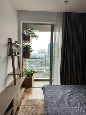 bán căn hộ midtown 2pn 89m2 view biệt thự, có ô xe, giá 9,8 tỷ nội thất đẹp. lh lan 