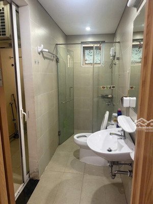 chung cư trương định, p6, quận 3: 2 phòng ngủ, nội thất, 105m2 giá 11,5 tr/th