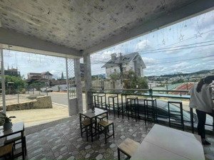 cho thuê nhà mới đẹp trần quang khải, tp đà lạt đối diện thung lũng hoa tiện ở kinh doanh, 12 tr/th