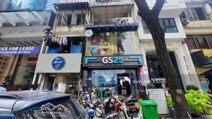 siêu vị trí,chủ cần bán toà nhà mặt tiền đường hồ tùng mậu p.bến nghé quận 1.dt:6x36m2 giá 230 tỷ.