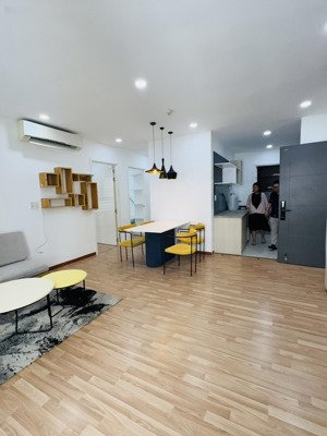 cho thuê căn hộ diamond riverside 3pn 2wc phường bình phú, quận 6 chỉ 14tr/th có thương lượng